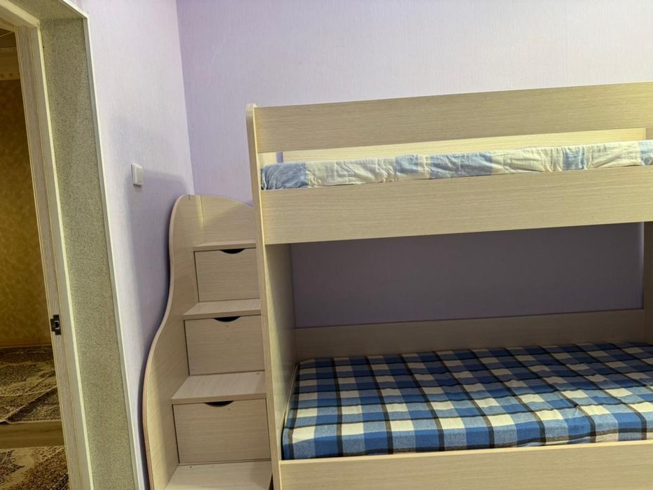 Диван для детской комнаты