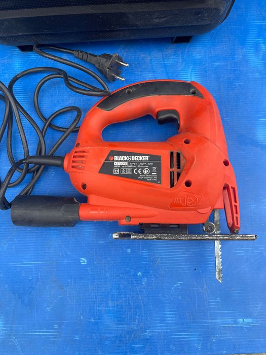 Fierăstrău pendular Black&Decker original
