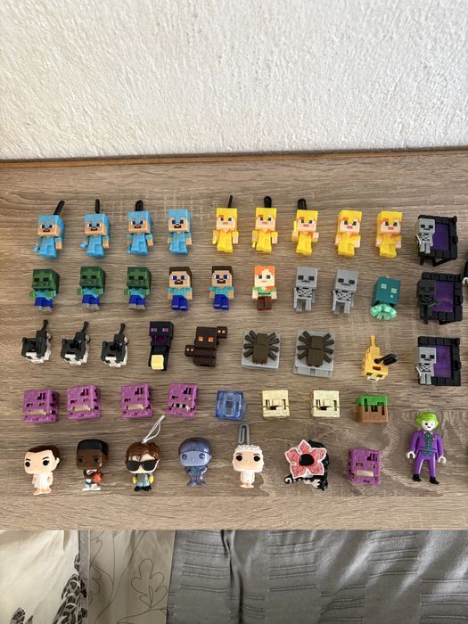Kinder Joy фигурки на Minecraft/Stranger Things