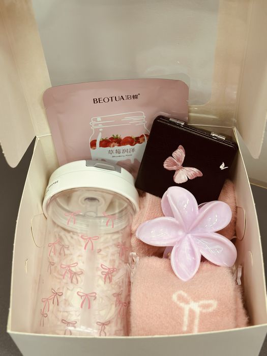 Подарок на 8 марта