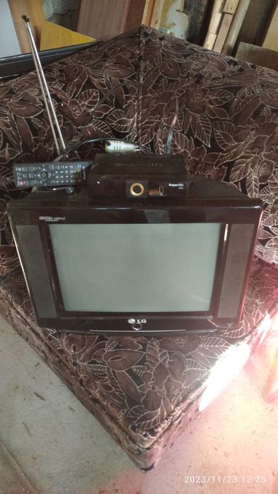 Televizor 72  LG kineskopli sotiladi