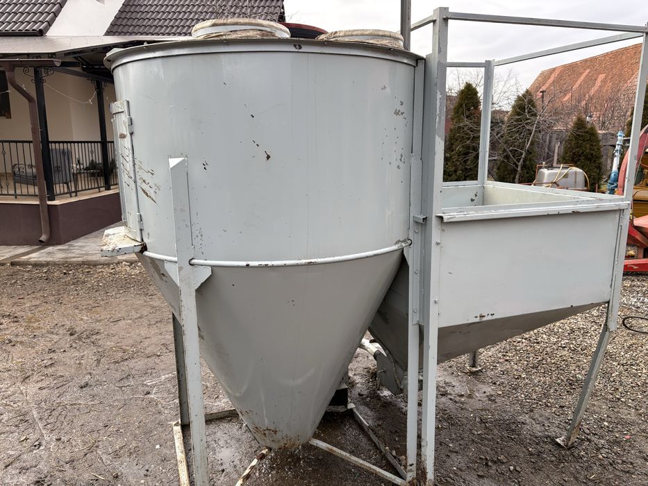 Moara cu amestecator