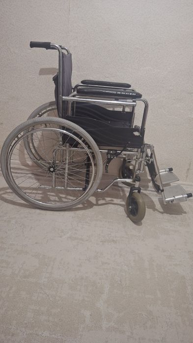 Инвалидная коляска