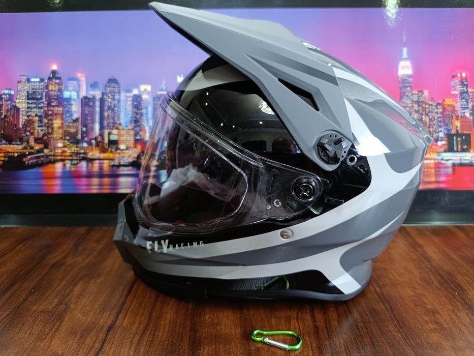 Мото шлем от Американского бренда FLY RACING KINETIC
