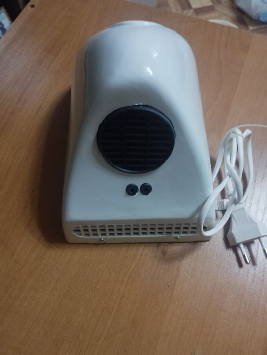 Продам сушилку для рук.