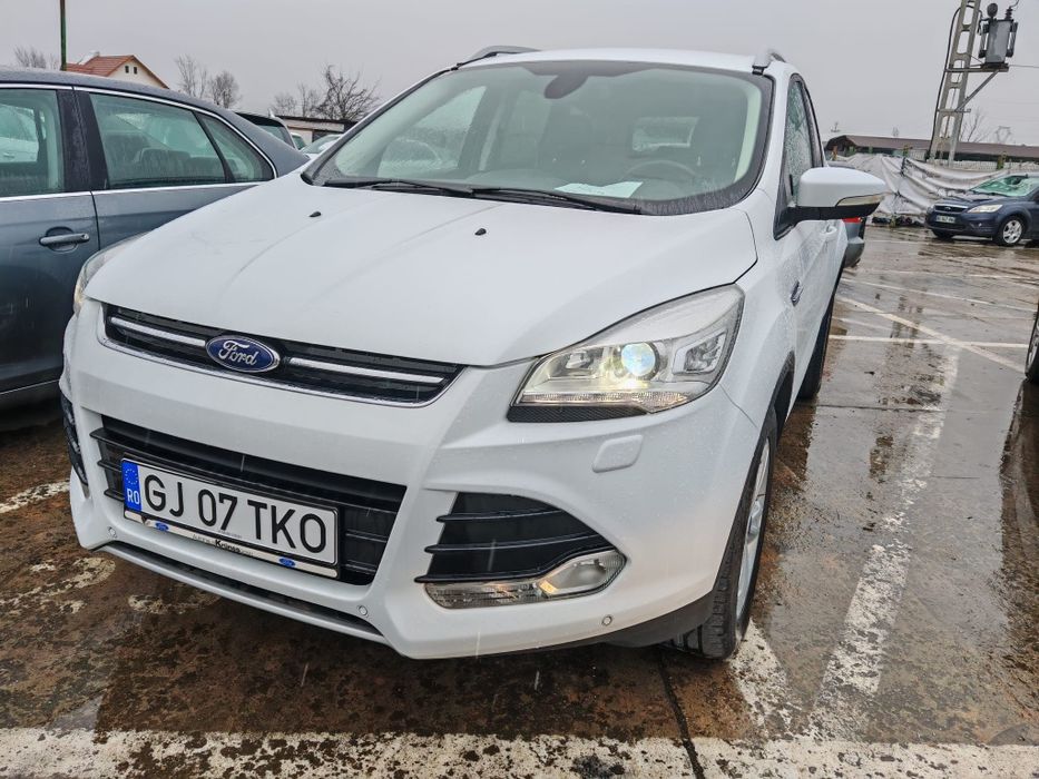Vând  Ford kuga an 2013