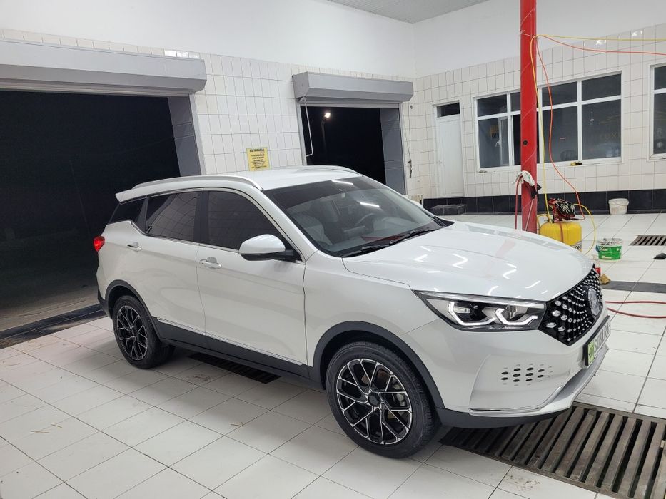 Электромобил сотилади Хантенг Х5 модел