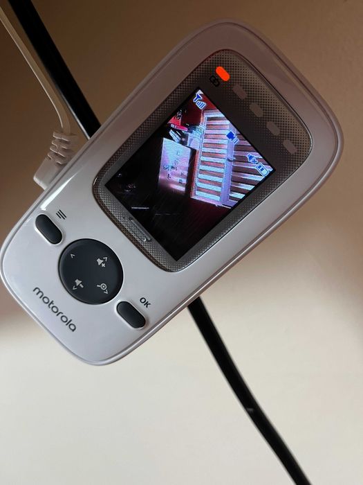 Бебефон с камера Motorola MBP481