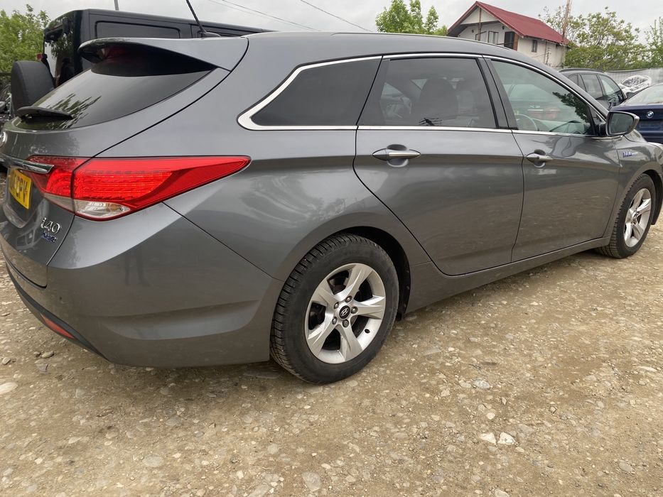 Aripă dreapta spate Hyundai i40 break