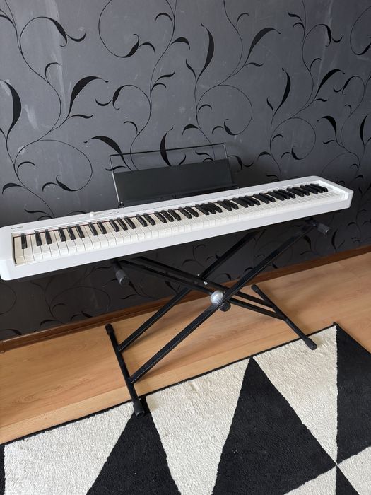 Продам пианино Casio CDP-S110WE