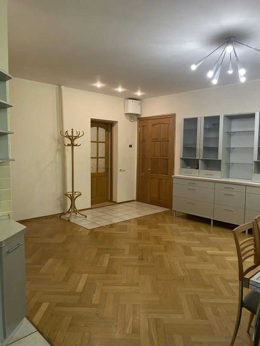 Дава се под наем Двустаен апартамент в София, Център - 55 кв.м за 433.5 € - Снимка #5