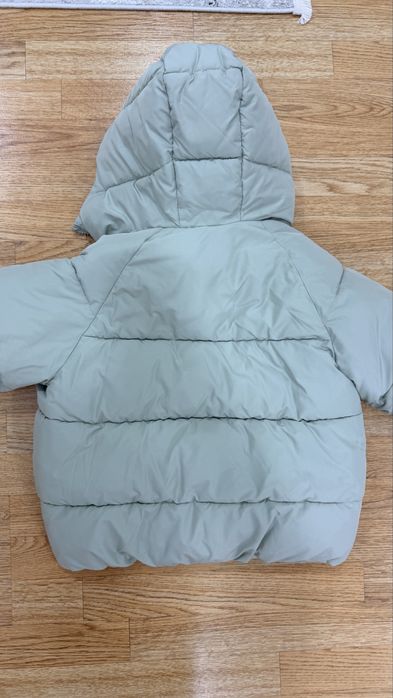 Куртка Zara 130р 8-9 лет