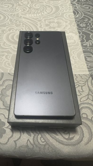 Samsung S25 ultra 51gb Black