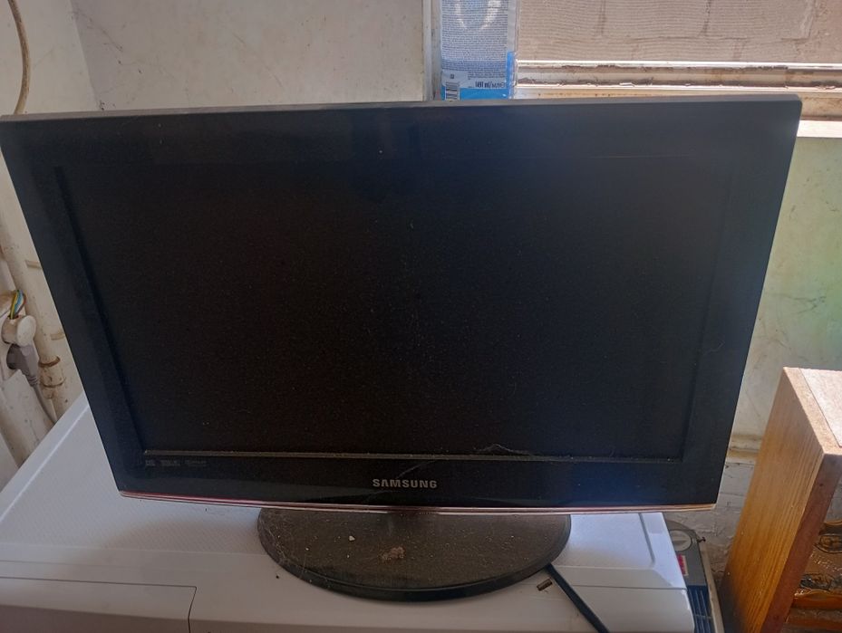 Tv led Samsung diagonala 35 cm