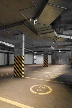 Дорожная разметка стоянки , парковки и другие Yul chiziq stoanka