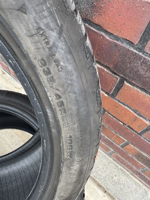 Goodyear 235 45 20 зимни 2 броя дот 3523