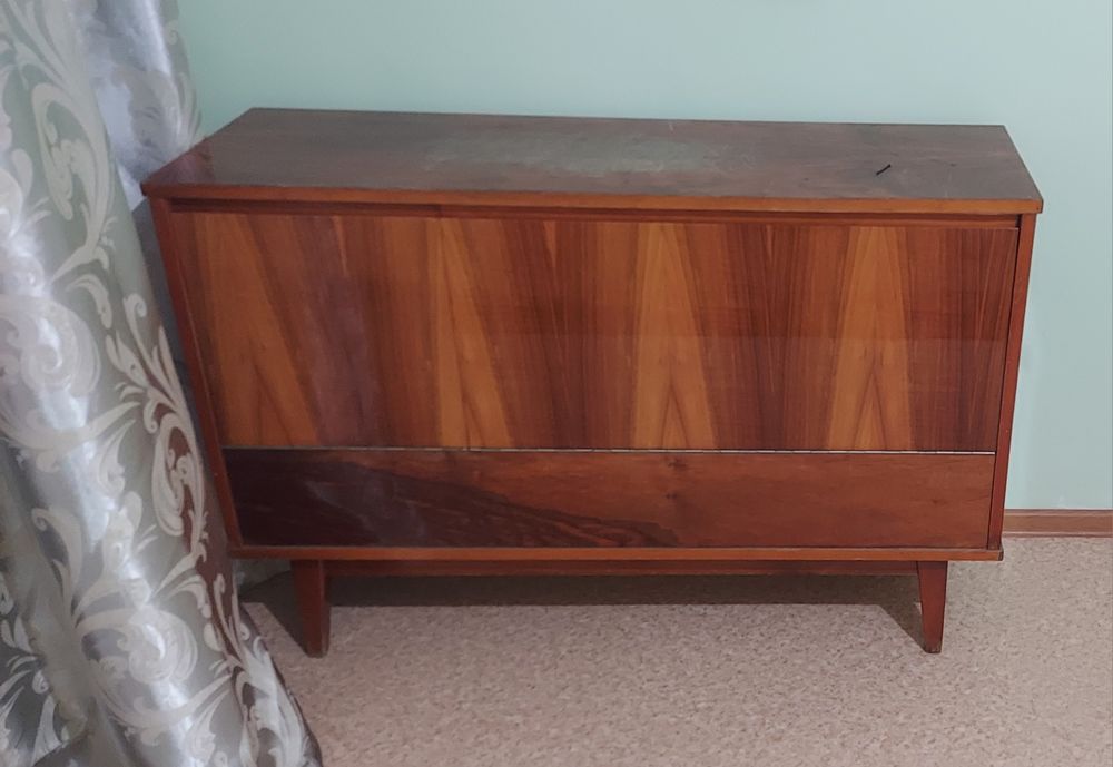 Продам советскую тумбу для белья