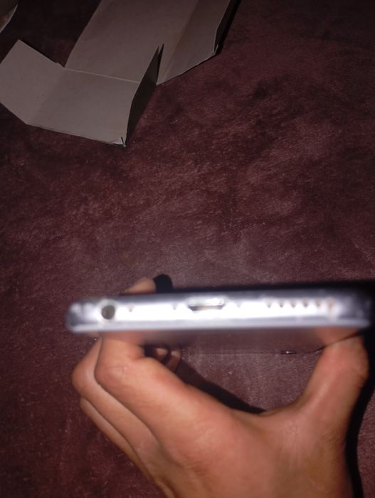 Vând iPhone 6s iphone