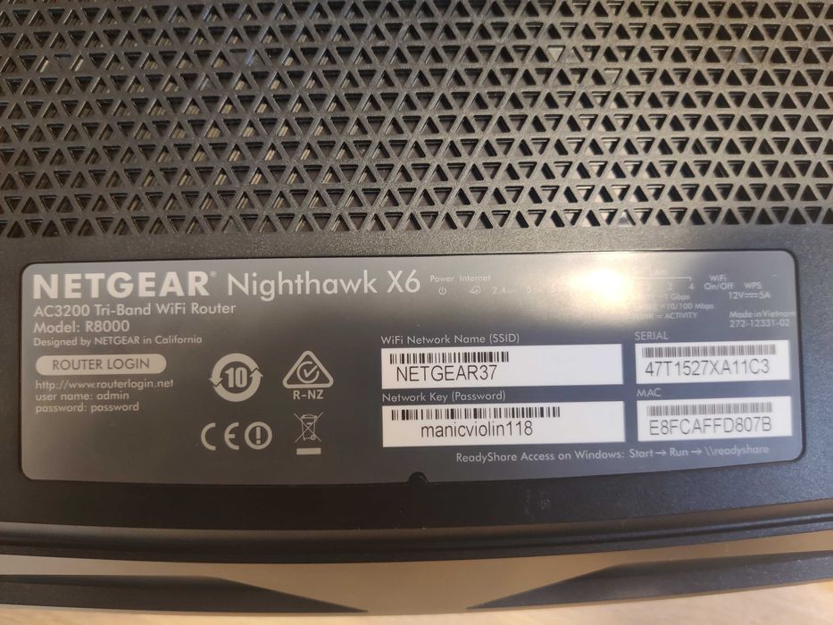 Vand router NetGear R8000 Nighthawk X6 Tri-Band AC3200