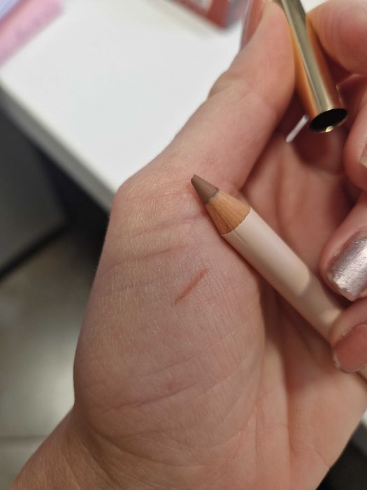 Нов комплект молив и червило NL Beauty