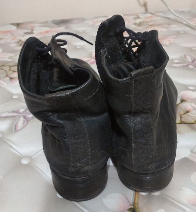 Ботинки женские, кожаные, утеплённые,41размер,120000сум.б/у