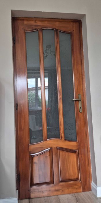 Usi lemn masiv Livada
