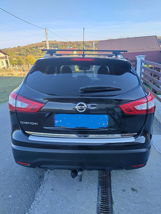 „Nissan Qashqai II (J11) din 2014, cu motor 1.6 dCi Diesel (130-131 CP), tracțiune 4x4