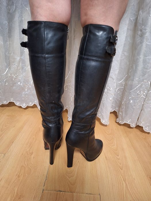 Зимние сапоги на каблуке