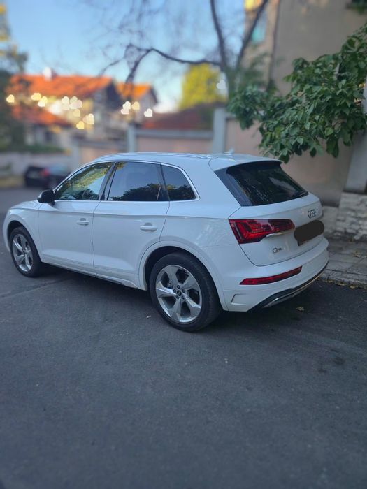 Audi Q5 2021 година