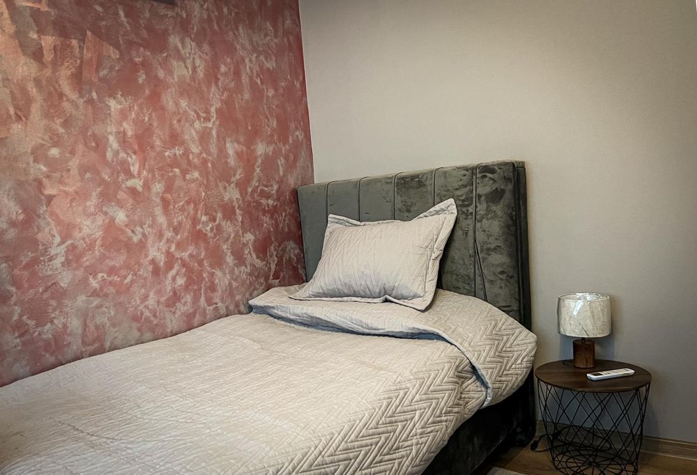 Дава се под наем Тристаен апартамент в Пловдив, Остромила - 96 кв.м за 850 € - Снимка #7