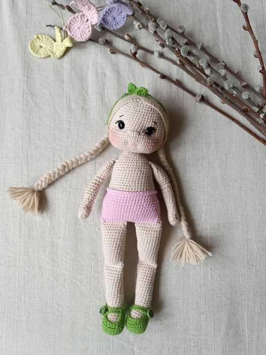 Кукла вязаная игрушка