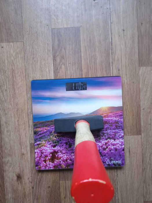 Продам Молоток 1кг