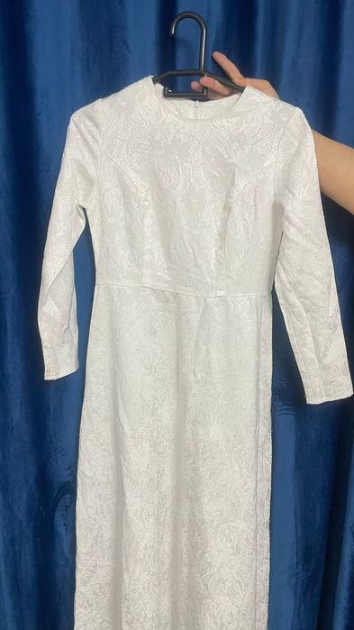 Продам нарядные платья недорого