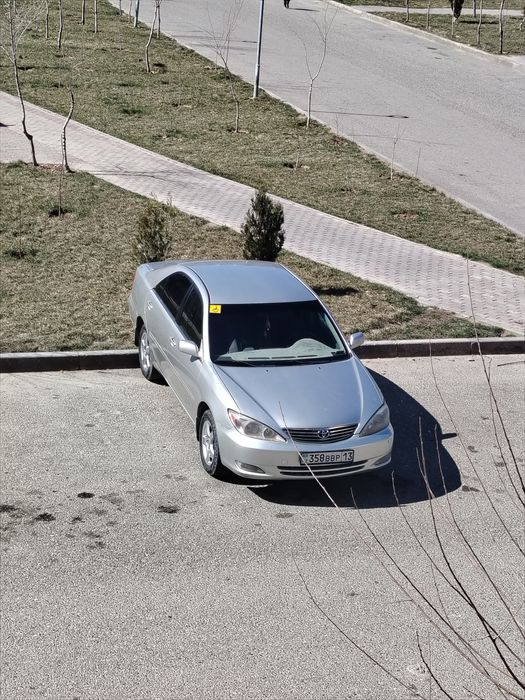 Тайота Камри 30 сатылады.