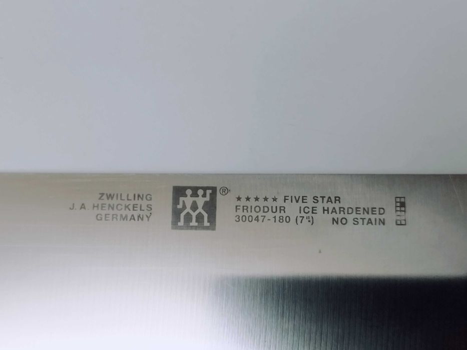 Cuțit ZWILLING Santoku Five Star