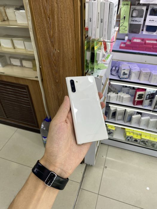Samsung Note 10 12/256 ideal