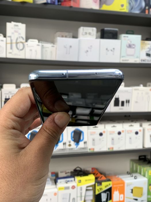 Samsung s20 12/128 gb