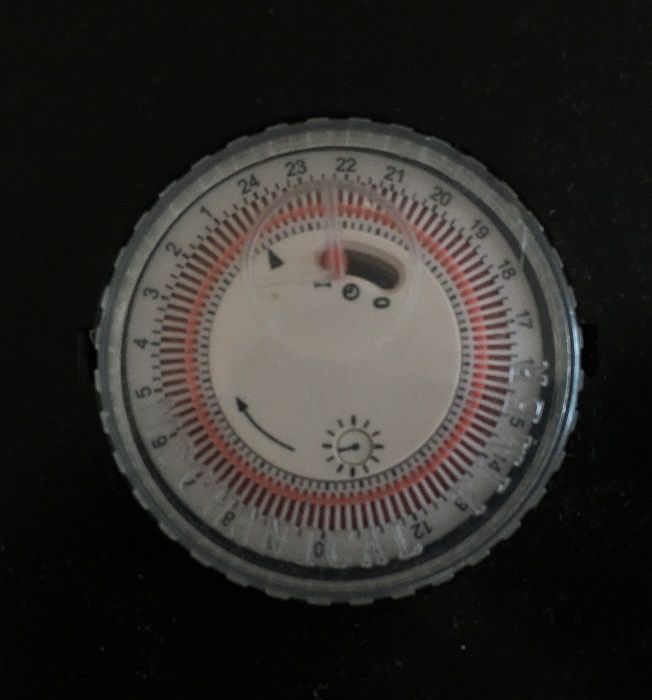 Аквариум с пълно оборудване