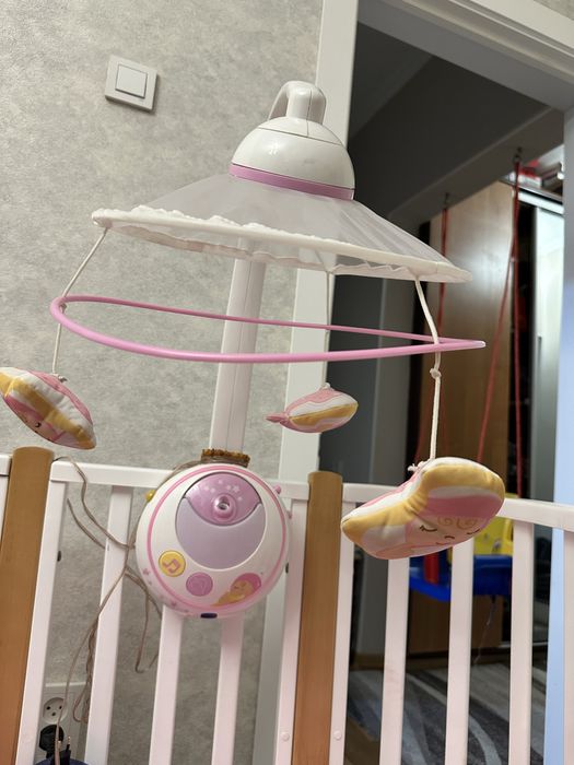 Мобиль детский на кровать