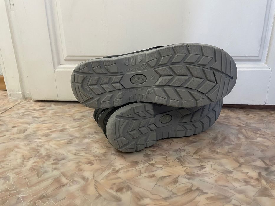 продам ботинки мужские зимние 43 размер