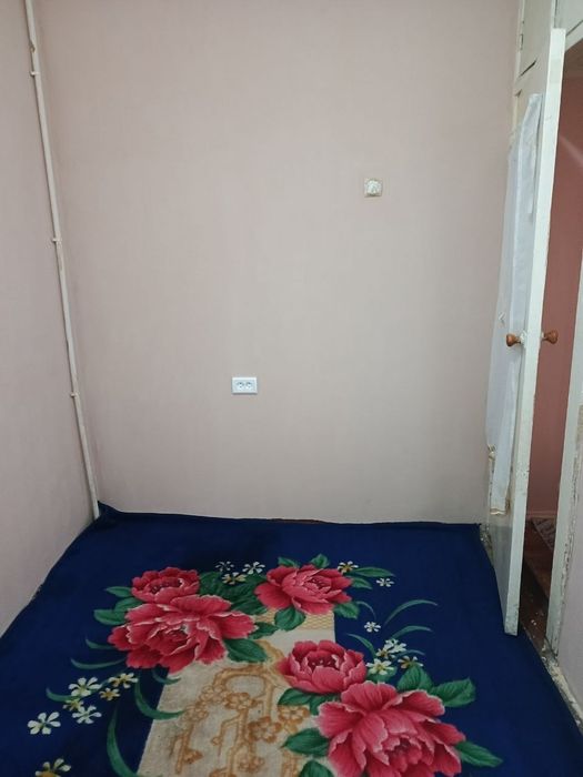 СРОЧНА! Сергели-2 да 1 хонали уй сотилади.