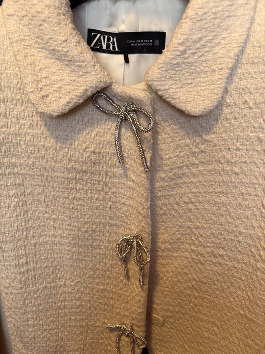 Бяло преходно палто Zara