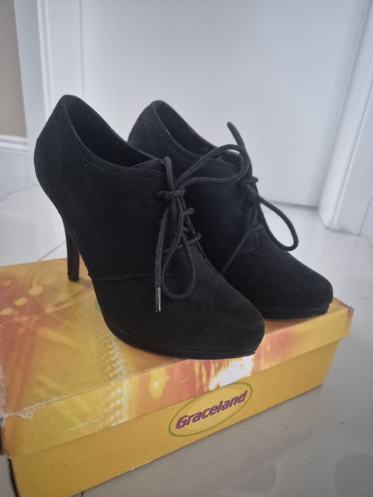 Боти на ток 39 номер и балеринки H&M 38 номер