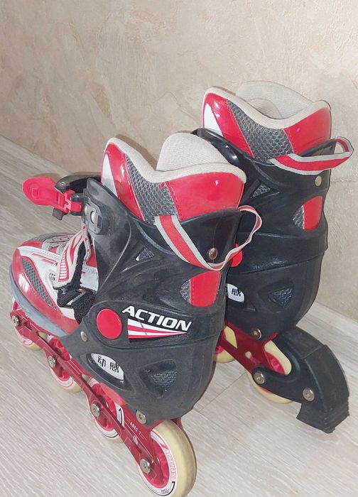 Продам роликовые коньки