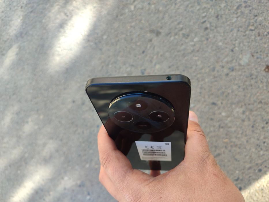 Redmi 14c, 8/256gb sotladi.