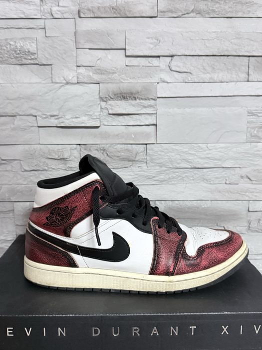 Nike Jordan 1 Mid