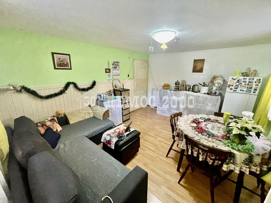 Дава се под наем Двустаен апартамент в Варна, Левски - 30 кв.м за 248.88 € - Снимка #2