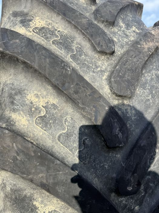 710/75r42 bkt tractor