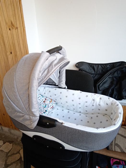 Комбинирана детска количка +столче за автомобил