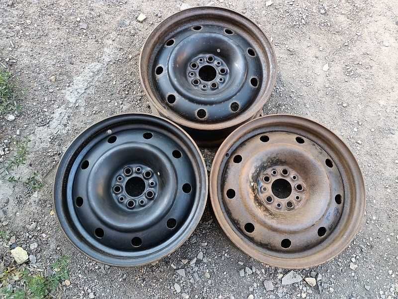 Продам оригинальные металлические диски на Alfa Romeo